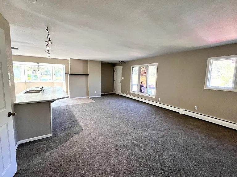 836 Sleepy Hollow Dr #A — Photo 5