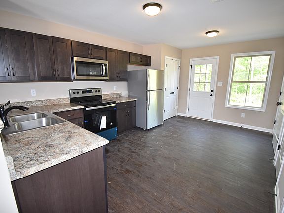 4th image of 292 Smithson Ln