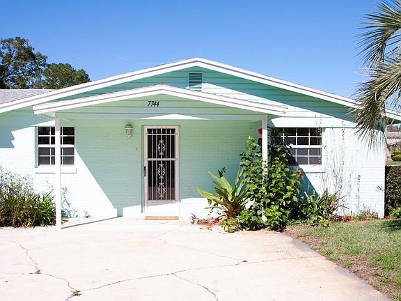 4th image of 7744 Barry Dr E