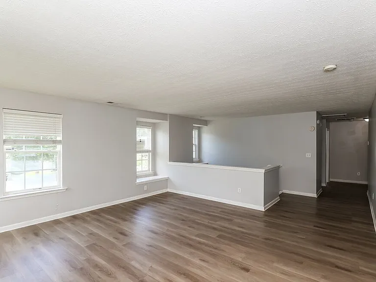 2894 Edgewater St SW — Photo 15
