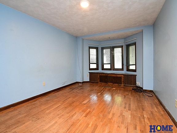 3rd image of 125 High School St
