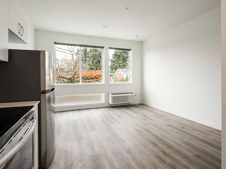 5850 SE 89th Ave #301 — Photo 2