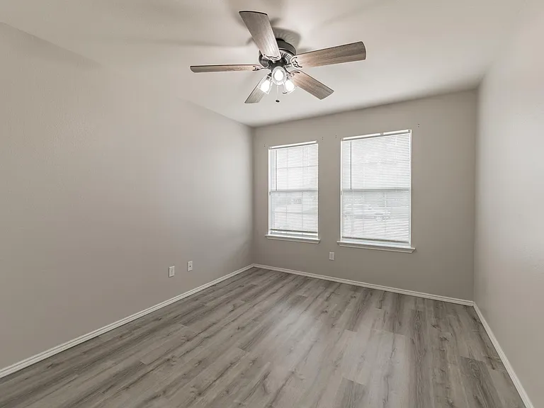 105 Pullman Place Blvd — Photo 9