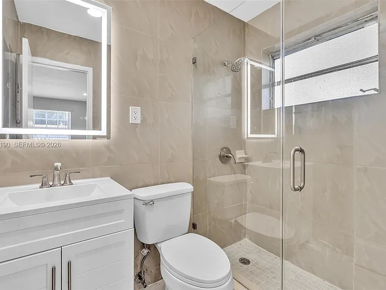 161 NW 40th St #1 — Photo 22