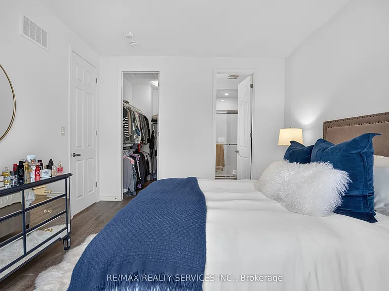 1702 Dance Ct — Photo 35