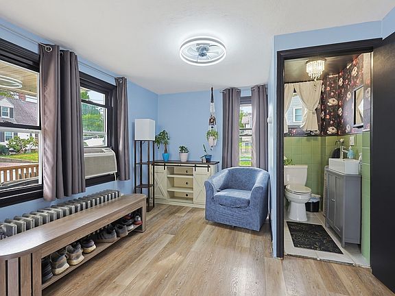 5th image of 62 Trefton Dr