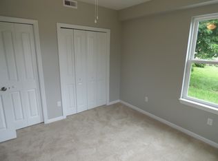 2703 Middletown Rd APT 3, Pittsburgh, PA 15205