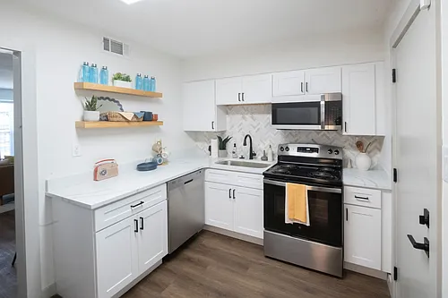 Century Apartments Photo 1