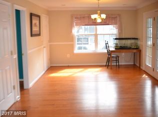 303 Santa Maria Ave, Colonial Beach, VA 22443