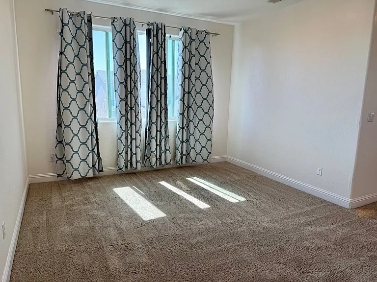 5817 E Truman Ave — Photo 17