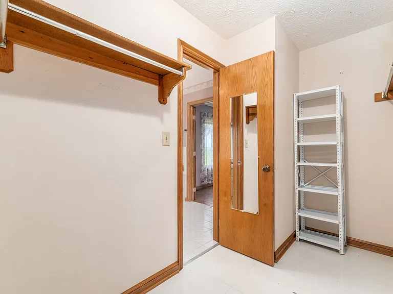 6002 Bowen Rd — Photo 27