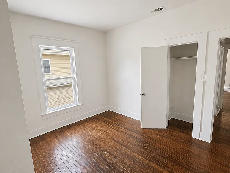 2614 May St — Photo 12