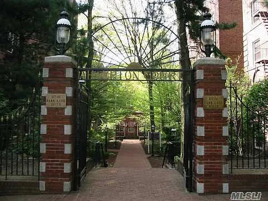 Sold by Metro Garden Realty NYC | media 33