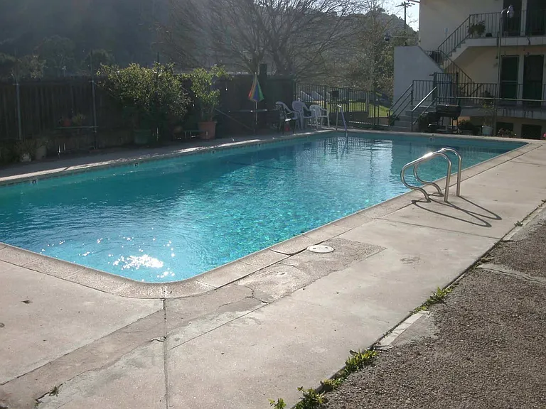 Griffith Park Apartments — Photo 6