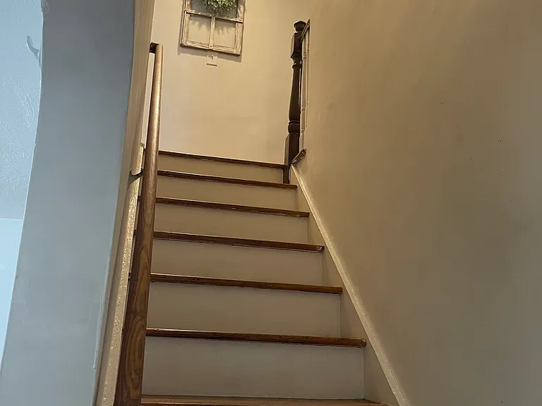 2370 Whittier St — Photo 2