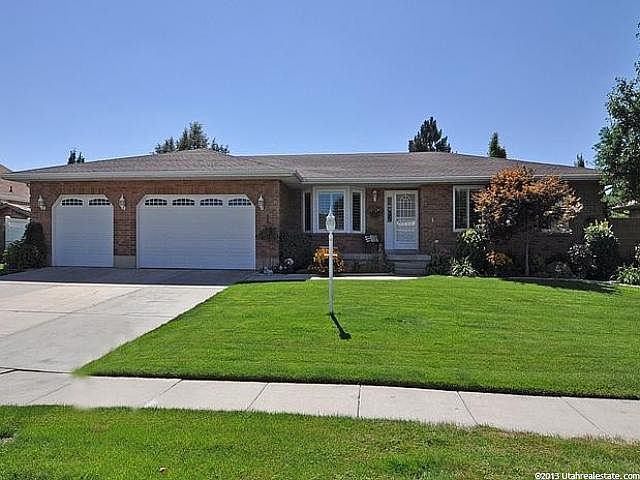 1st image of 907 W Hollycrest Dr