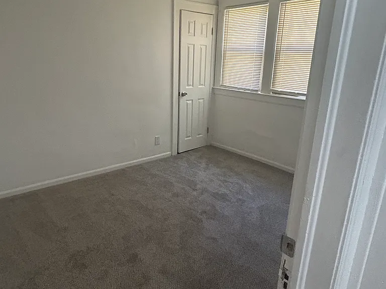 13256 Strathmoor St — Photo 4
