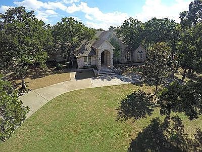 1st image of 350 Canyon Oaks Dr