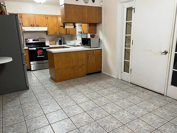 4th image of 2549 Brierwood Dr