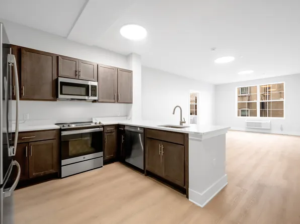1 Center St, Clifton, NJ