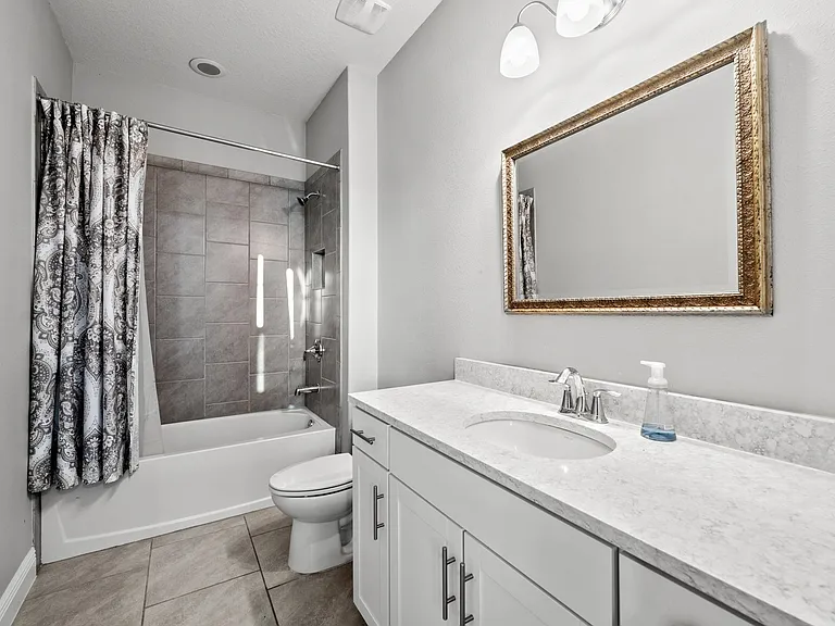 7484 Ripetta St — Photo 31