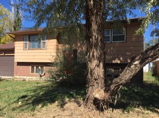 915 E 12th St, Gillette, WY 82716