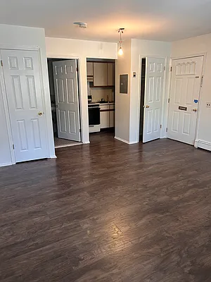 Rented by Irene Mihalios, LREB | media 9