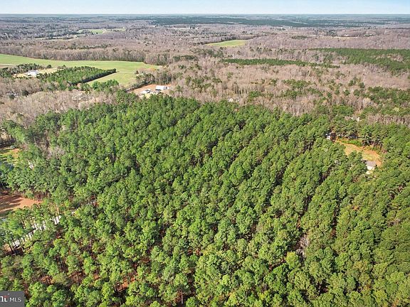 2nd image of Carterss Gate