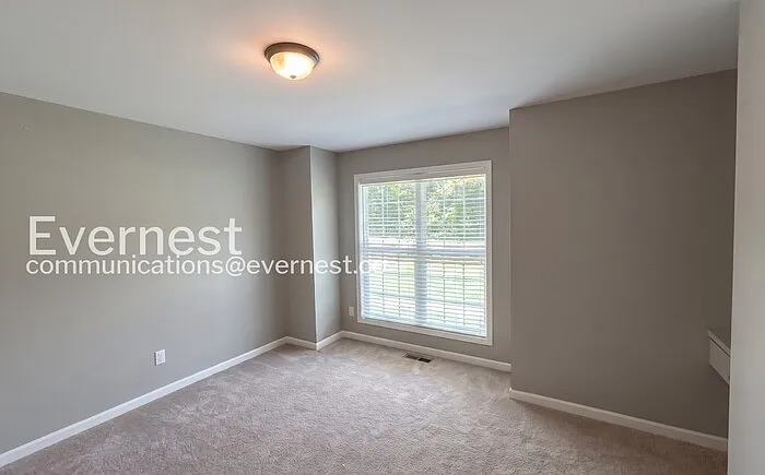 5520 Desoto Cir — Photo 13