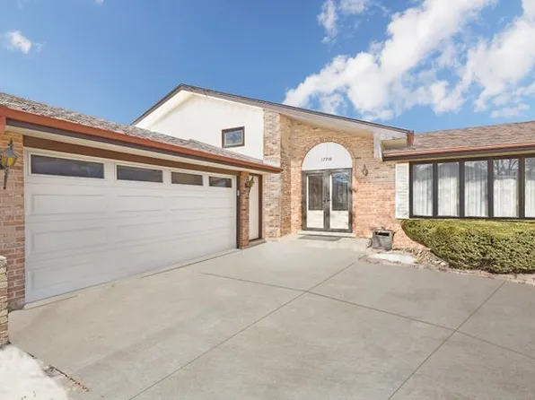12218 Lake View Dr, Orland Park, IL 60467