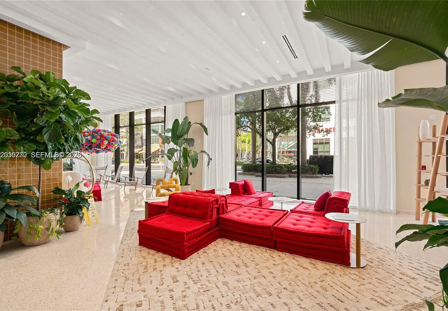 1 bed, 1.0 bath, 598 sqft, $3,800 — Photo 2