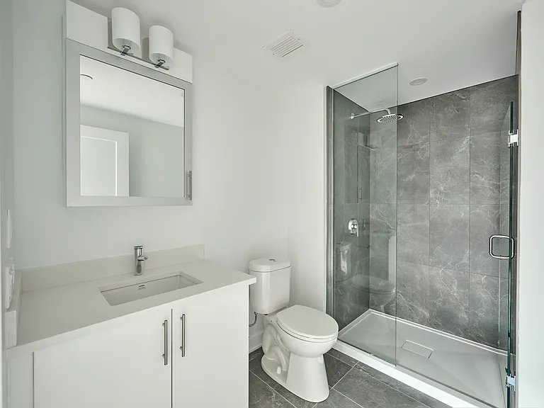 383 Albert St — Photo 48