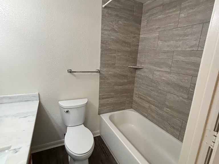 515 Southwest Pkwy #103 — Photo 7