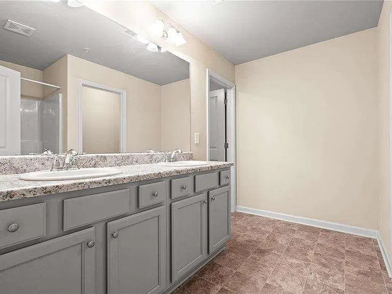 113 Oakview Psge #1 — Photo 12