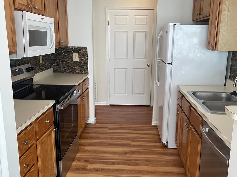 5610 Avonshire Pl — Photo 19