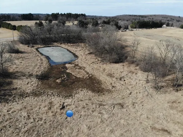 High Point Rdg, Waupaca, WI 54981