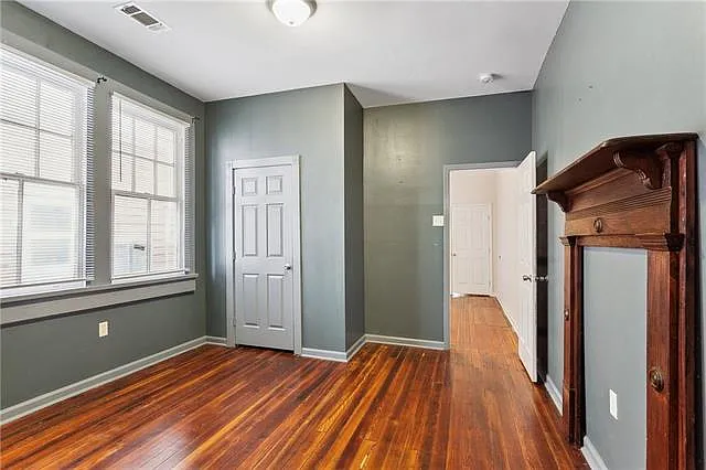 2 bed, 1.0 bath, 985 sqft, $1,750 — Photo 2