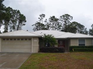 4027 Citroen Dr, Sebring, FL 33872