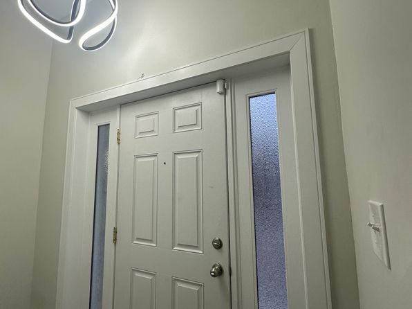 2933 W Lexington St #3