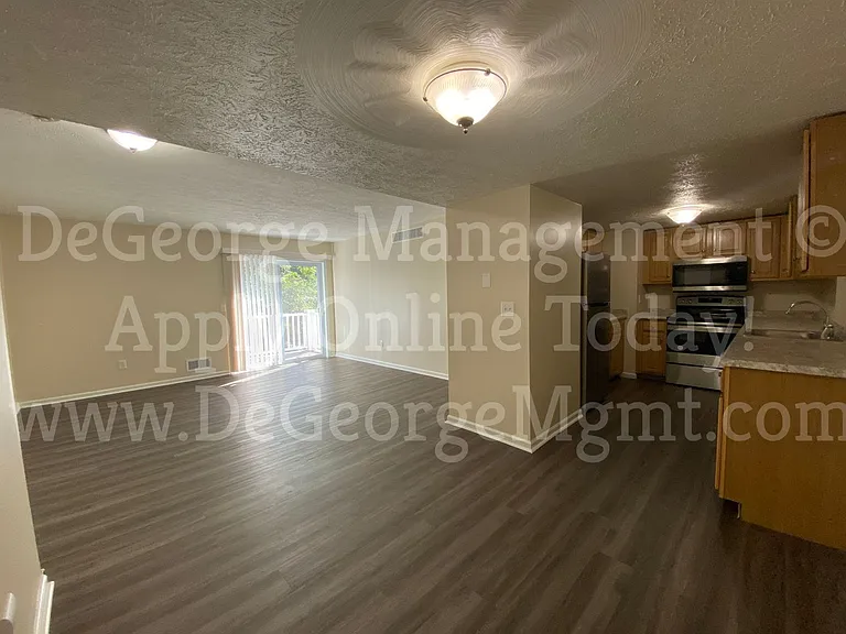 Pine Ridge Apartments — Photo 43
