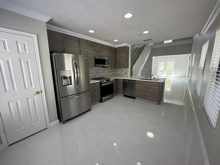 917 Waterside Ln #203 — Photo 16