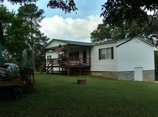 120 Albatross Rd, Hodges, SC 29653