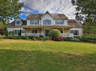 2 Copperfield Way, Mahwah, NJ 07430