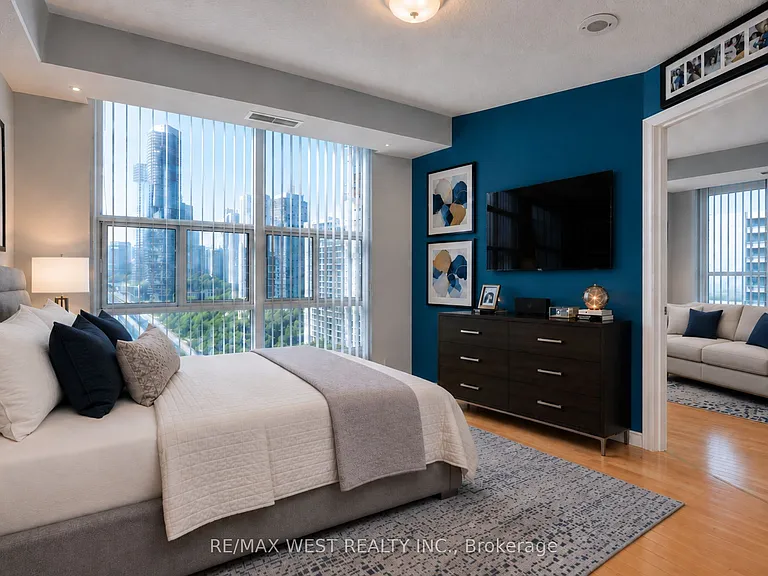 1 Elm Dr W #1611 — Photo 17