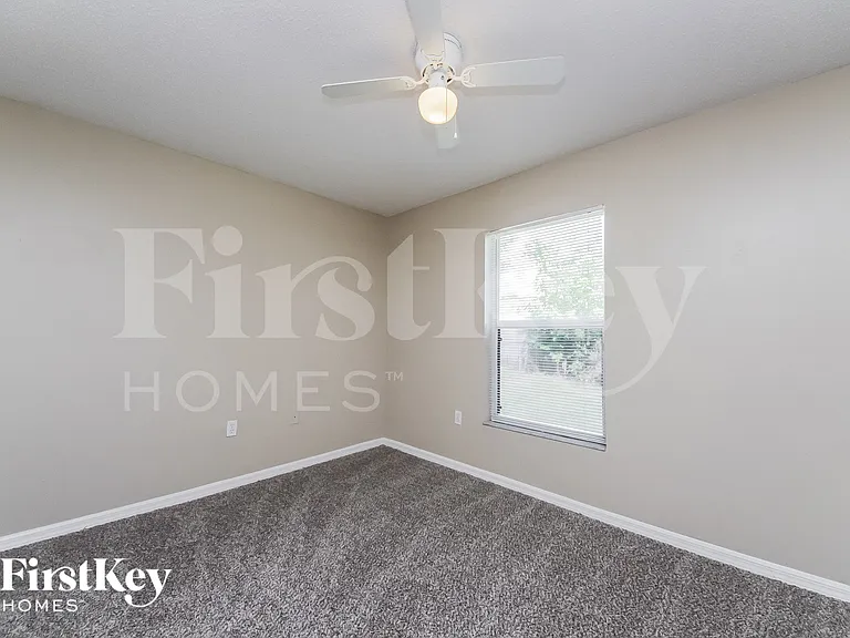 917 Delano Ct — Photo 13