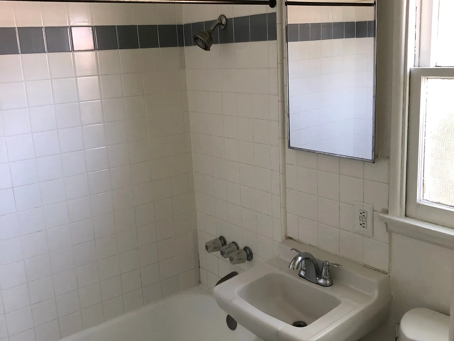 1 bed, 650 sqft, $2,200 — Photo 4