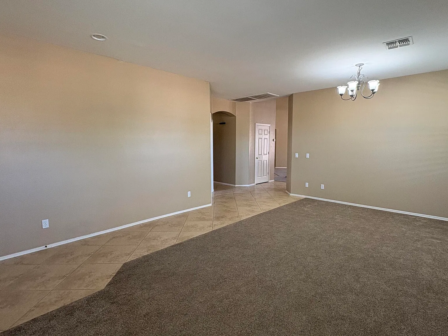 4 bed, 2.0 bath, 2166 sqft, $2,225 — Photo 3