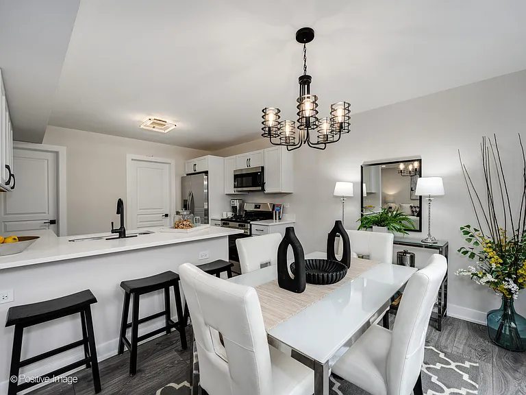 1285 Summersweet Ln — Photo 6