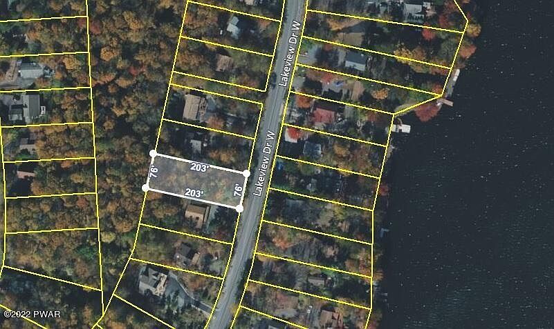 1st image of 441 Lakeview Dr W