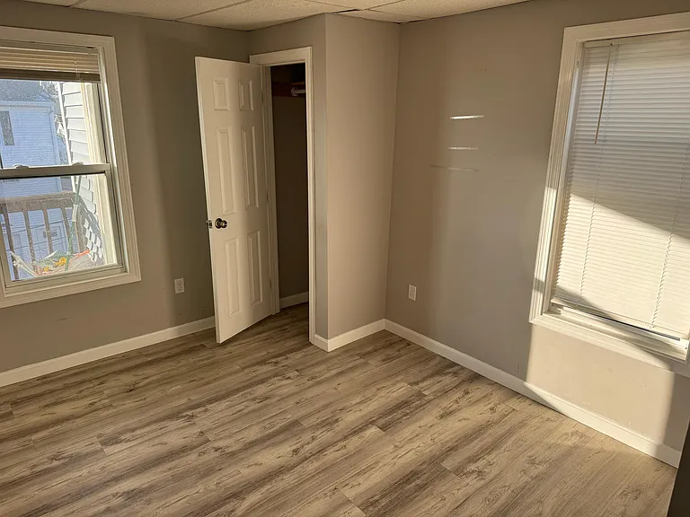 30-32 Margin St #2 — Photo 11